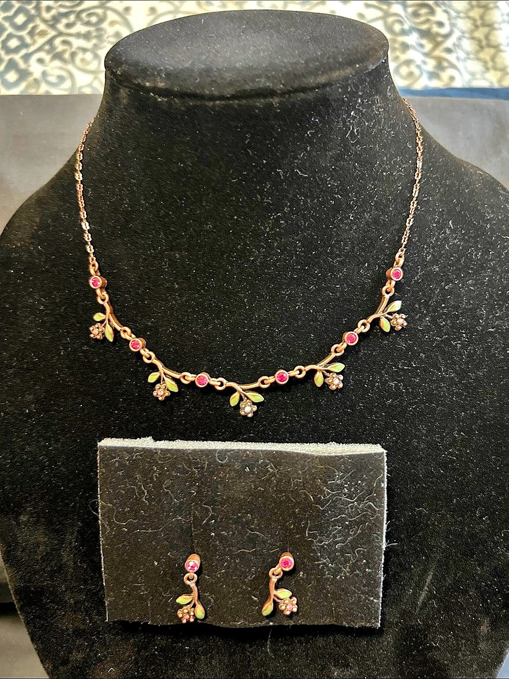 Floral Pink Gemstone Necklace & Earrings Like New